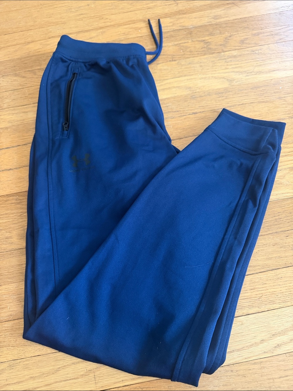 Under Armour Coldgear Men's Med. Navy Blue Jogger Pants with zippered pockets
